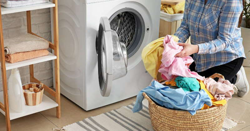 dung-qua-nhieu-nuoc-giat-khien-quan-ao-de-hu-hai Dùng quá nhiều nước giặt sẽ gây hư hại cho quần áo